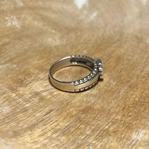 *SOLD* Cross 925 Sterling Silver Ring - Picture 4 of 12